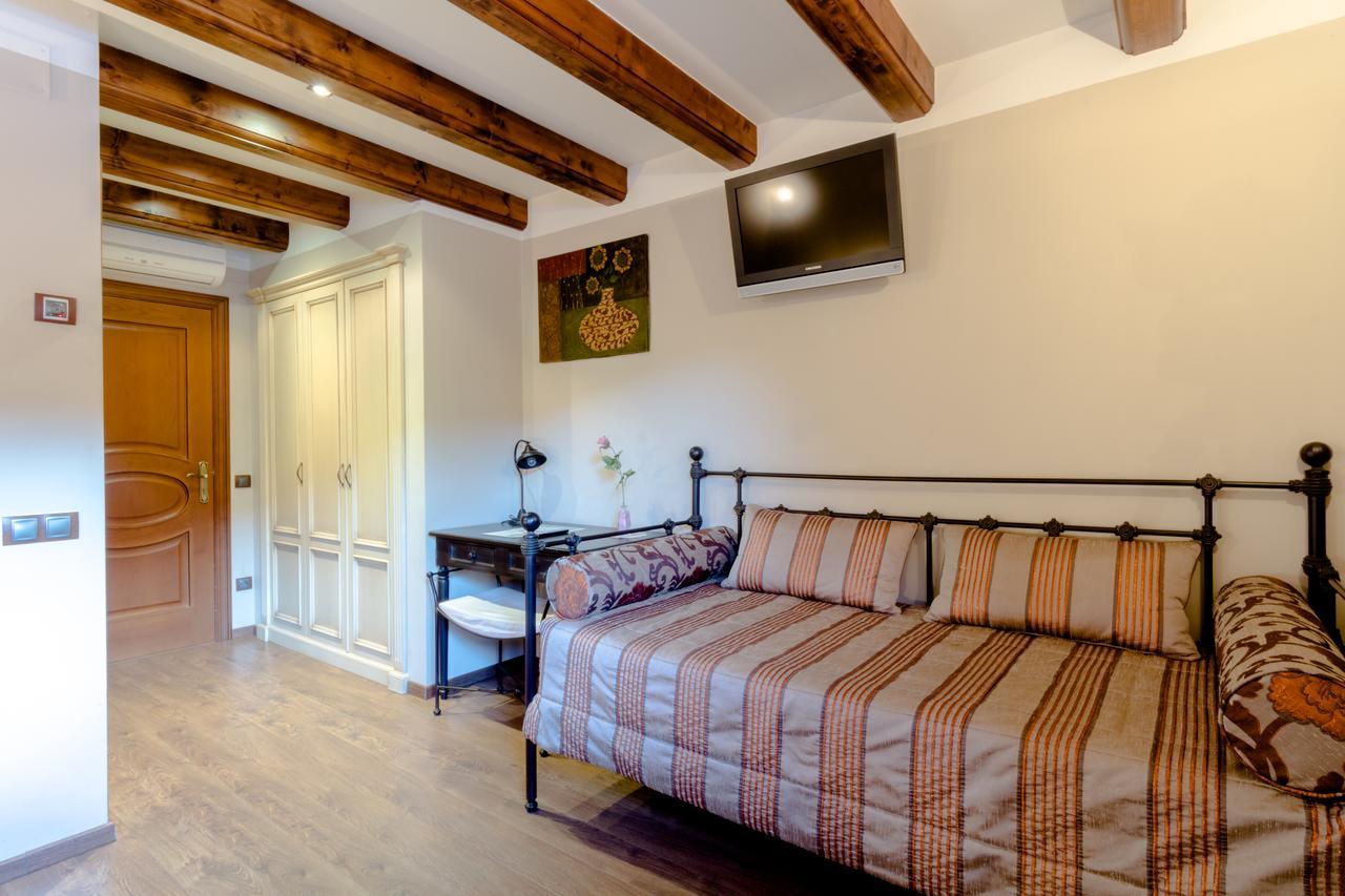 Hotel Flor De Neu El Pont de Suert Eksteriør billede