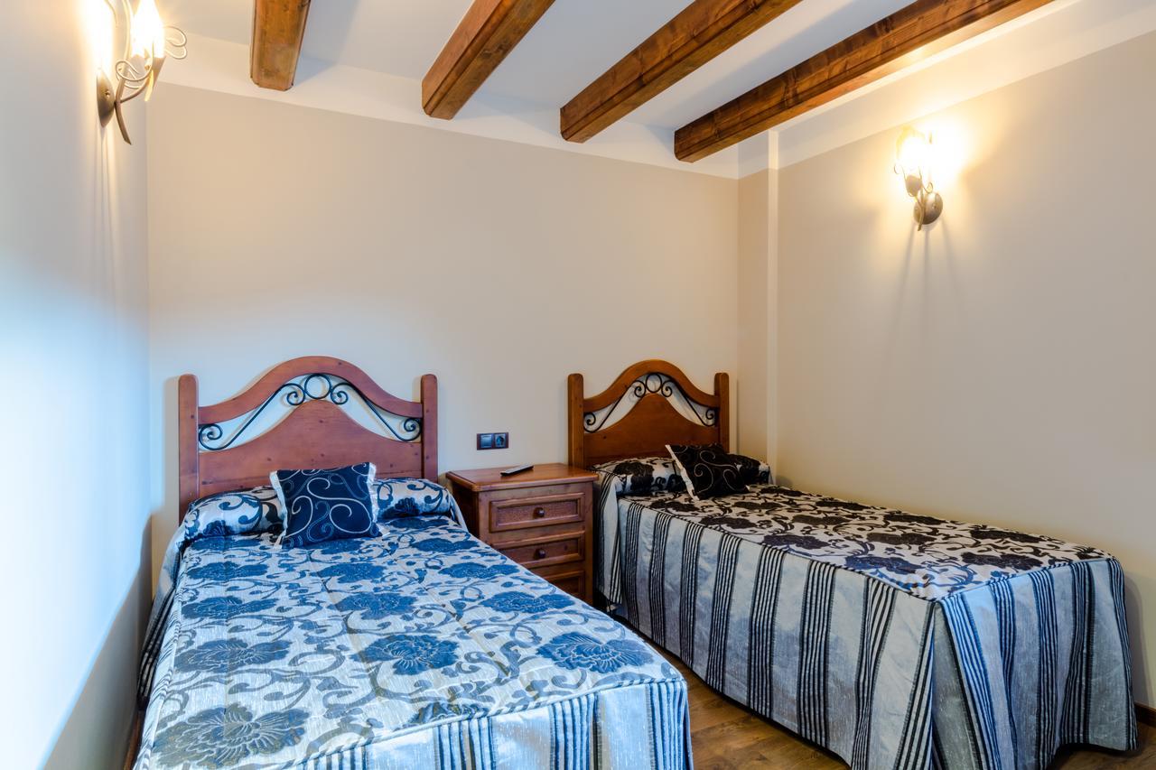 Hotel Flor De Neu El Pont de Suert Eksteriør billede